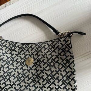 Vintage Tommy Hilfiger Purse